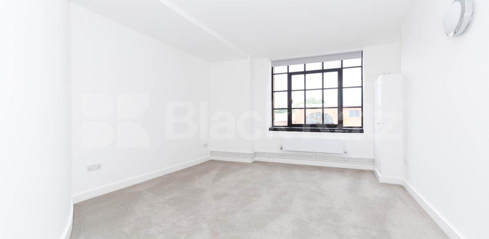 			VIRTUAL TOUR AVAILABLE!, 2 Bedroom, 1 bath, 1 reception Apartment			 SPRINGFIELD HOUSE LOFTS-TYSSEN STREET, DALSTON/HAGGERSTON